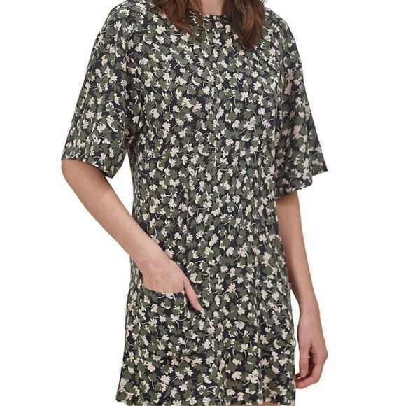 Equipment, Arlinne Printed Silk Dress size Medium new without tags - Picture 2 of 7
